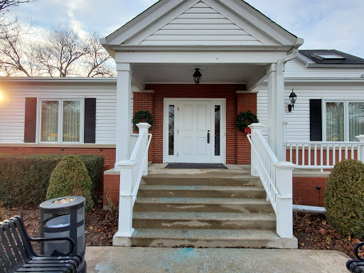 504 W Main St, West Dundee, IL 60118, USA