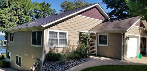 Roofing Contractor «Paramount Roofing and Siding, LLC», reviews and photos, 5531 Femrite Dr, Madison, WI 53718, USA