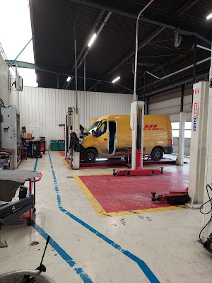 Espace Utilitaire Fast Pro à Arnas