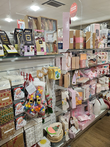 Department Store «HomeGoods», reviews and photos, 558 New York Ave, Lyndhurst, NJ 07071, USA