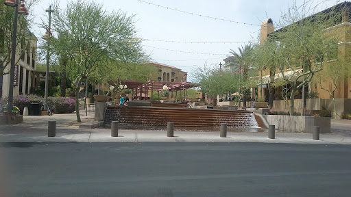 Shopping Mall «Fifth Avenue Shopping District», reviews and photos, 7083 E 5th Ave, Scottsdale, AZ 85251, USA