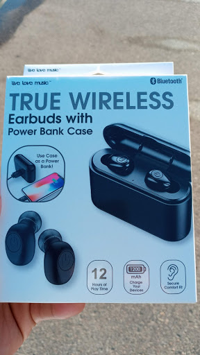 Variety Store «Five Below», reviews and photos, 2145 S Telegraph Rd, Bloomfield Hills, MI 48302, USA