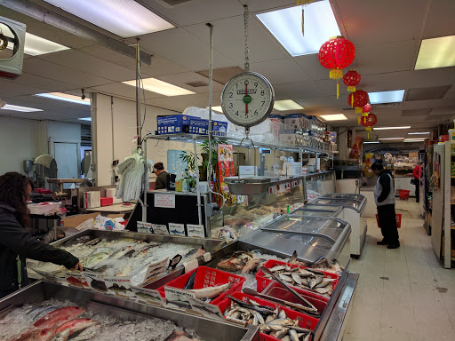 Asian Grocery Store «Kim Nhung Superfood», reviews and photos, 30925 Dequindre Rd, Madison Heights, MI 48071, USA