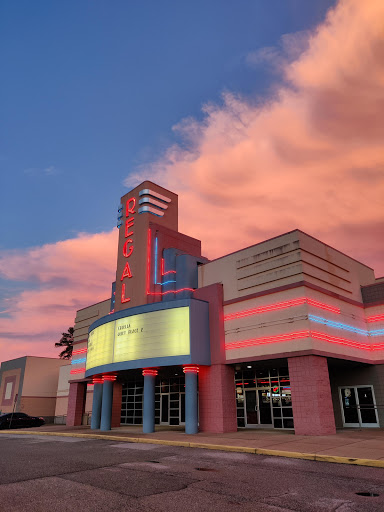 Movie Theater «Regal Cinemas Kiln Creek 20», reviews and photos, 100 Regal Way, Newport News, VA 23602, USA