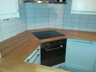 Kjøkkenmontering Tron Knudsen