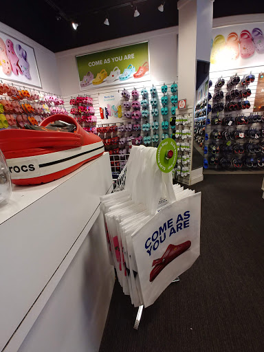 Shopping Mall «Birch Run Premium Outlets», reviews and photos, 12240 S Beyer Rd, Birch Run, MI 48415, USA