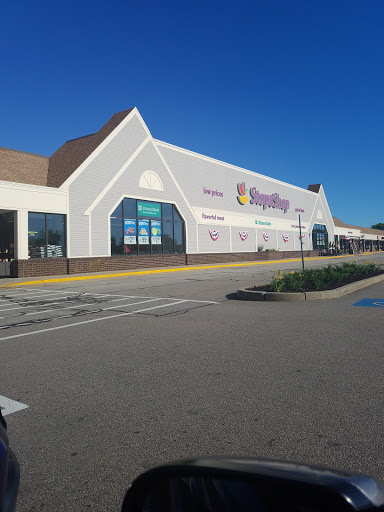 Grocery Store «Stop & Shop», reviews and photos, 1360 W Main Rd, Middletown, RI 02842, USA