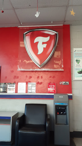 Tire Shop «Firestone Complete Auto Care», reviews and photos, 2331 Chester Ave, Bakersfield, CA 93301, USA