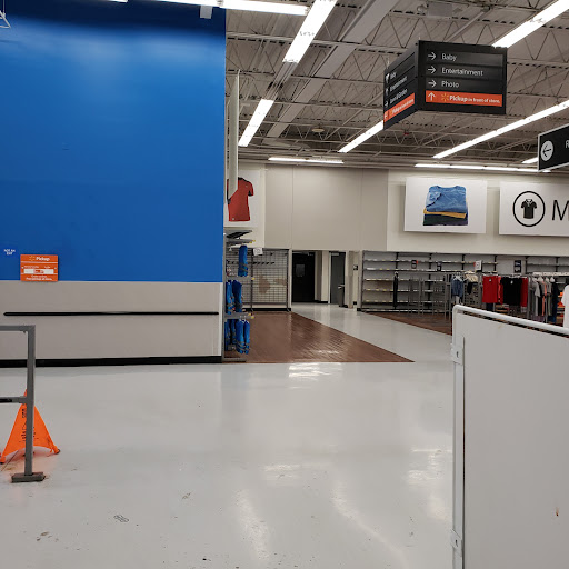 Discount Store «Walmart», reviews and photos, 900 Boston Post Rd, Guilford, CT 06437, USA