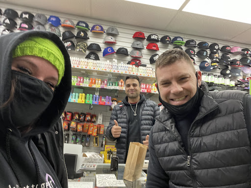 Convenience Store «Cypress Mini Mart/Smoke & Vape Shop», reviews and photos, 20925 Cypress Way, Lynnwood, WA 98036, USA