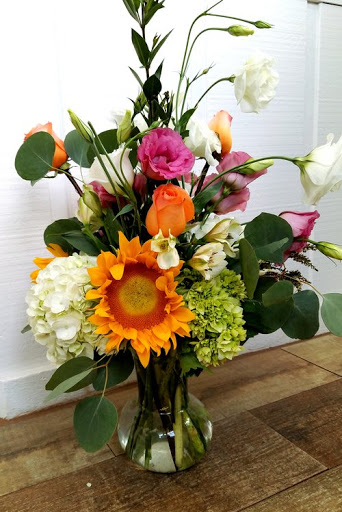 Gift Shop «Fireplace Gifts & Florist», reviews and photos, 6800 E Main St, Reynoldsburg, OH 43068, USA