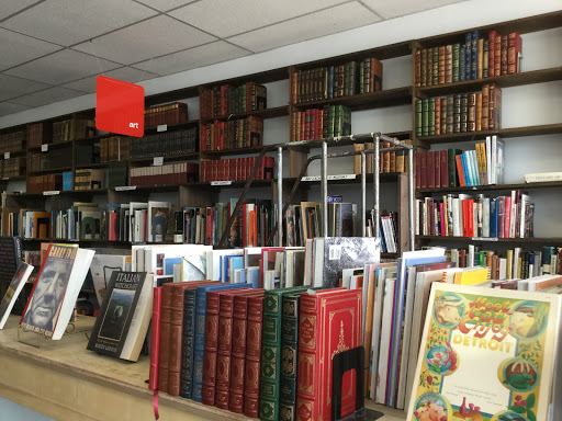 Book Store «John K. King Books North», reviews and photos, 22524 Woodward Ave, Ferndale, MI 48220, USA