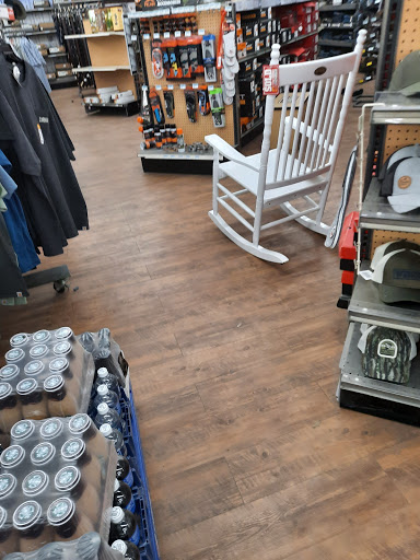 Home Improvement Store «Tractor Supply Co.», reviews and photos, 706 NY-13, Cortland, NY 13045, USA