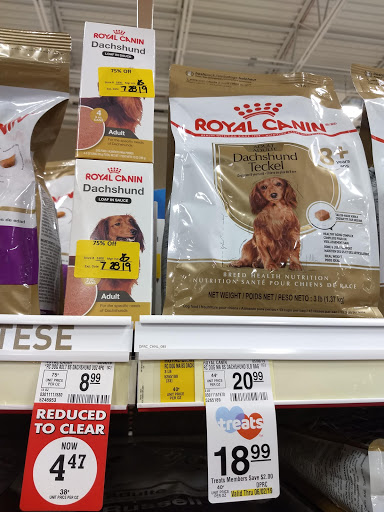 Pet Supply Store «PetSmart», reviews and photos, 351 N Frontage Rd, New London, CT 06320, USA