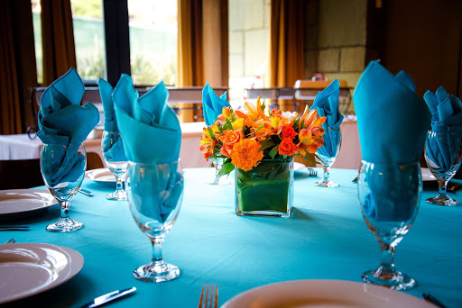 Beauty Salon «La Nana salon & flowers», reviews and photos, 4224 Park Blvd, Oakland, CA 94602, USA