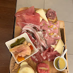 Photo n°1 de l'avis de Emanuele.e fait le 05/07/2023 à 20:18 sur le  The butcher di Lorenzo Cini à Asciano Pisano