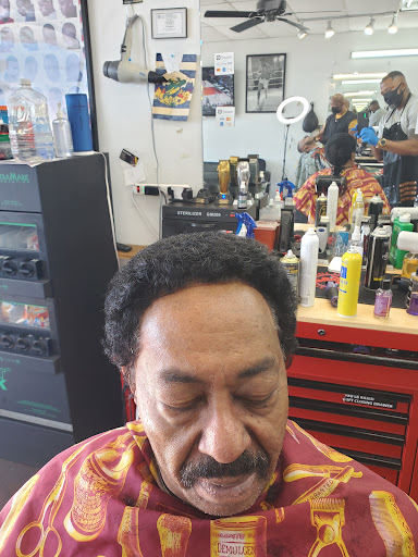 Barber Shop «Elite Barbers», reviews and photos, 4450 Nelson Brogdon Blvd NE, Buford, GA 30518, USA