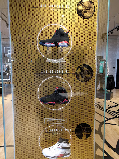 Clothing Store «Nike The Grove», reviews and photos, 189 The Grove Dr, Los Angeles, CA 90036, USA
