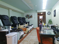 Y Genesis 2 nail salon - Photo 5 - Car repair in Philadelphia, PA, Philadelphia