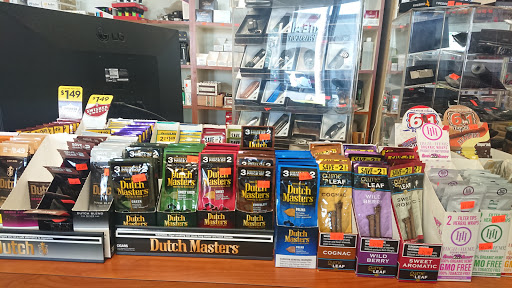 Tobacco Shop «Redondo Cigar & Tobacco», reviews and photos, 1710 Aviation Blvd, Redondo Beach, CA 90278, USA