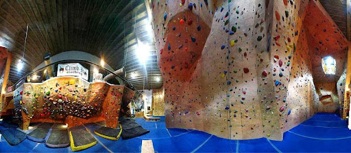 Gym «Hangar 18 Indoor Climbing Gym - Upland», reviews and photos, 256 E Stowell St, Upland, CA 91786, USA