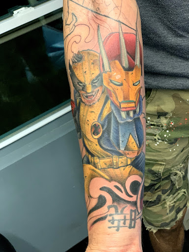 Explore traditional tattoo filler ideas, creative tattoo ideas in Memphis, available at Studio 42