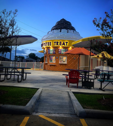 Ice Cream Shop «Twistee Treat Tidwell», reviews and photos, 7500 W Tidwell Rd, Houston, TX 77040, USA