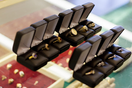 Pawn Shop «Fieldstone Jewelry and Pawn», reviews and photos, 2315 Iris Dr SE, Conyers, GA 30013, USA