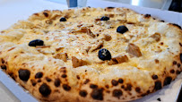 Plats et boissons du Pizzas à emporter L'appétissante à Saint-Maximin-la-Sainte-Baume - n°2