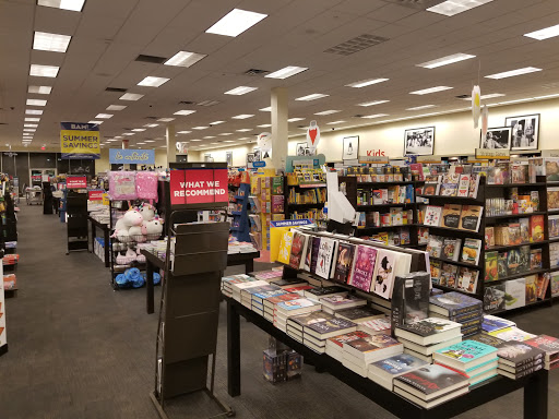 Book Store «Books-A-Million», reviews and photos, 318 Cox Creek Pkwy, Florence, AL 35630, USA