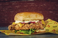 Sandwich au poulet du Restaurant de plats à emporter Pepe chicken à Toulon - n°1