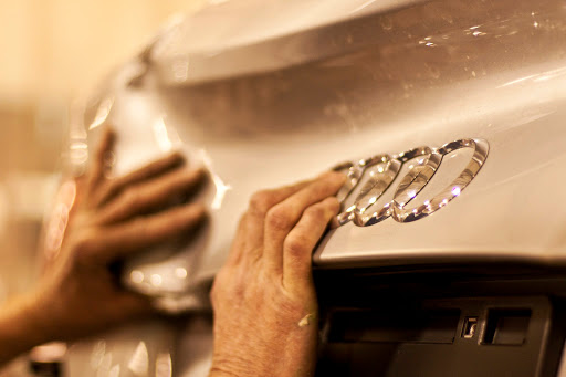 Auto Repair Shop «Oxmoor Collision Repair Center», reviews and photos, 11505 Electron Dr, Louisville, KY 40299, USA