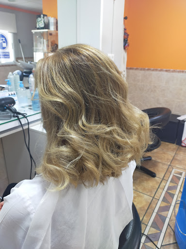 Peluquería Trini en Otura, Granada
