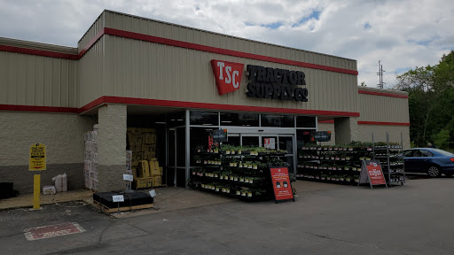 Home Improvement Store «Tractor Supply Co.», reviews and photos, 5111 Murfreesboro Rd, College Grove, TN 37046, USA