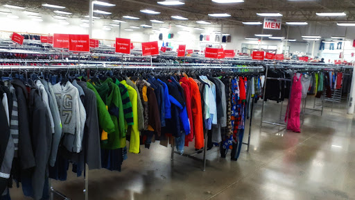 Thrift Store «The Salvation Army Family Store & Donation Center», reviews and photos, 4620 SE 14th St, Des Moines, IA 50315, USA