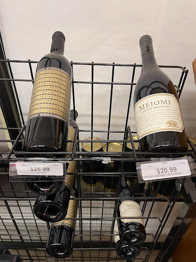 Liquor Store «Connecticut Beverage Mart», reviews and photos, 955 Washington St, Middletown, CT 06457, USA