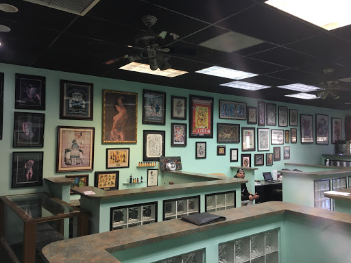 Tattoo Shop «Cool Cat Tattoos», reviews and photos, 3579 Powerline Rd, Oakland Park, FL 33309, USA