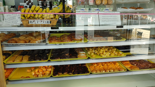 Donut Shop «Yummy Donuts», reviews and photos, 7555 Balboa Blvd, Van Nuys, CA 91406, USA