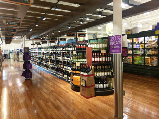 Grocery Store «Harris Teeter», reviews and photos, 3501 Oleander Dr, Wilmington, NC 28403, USA