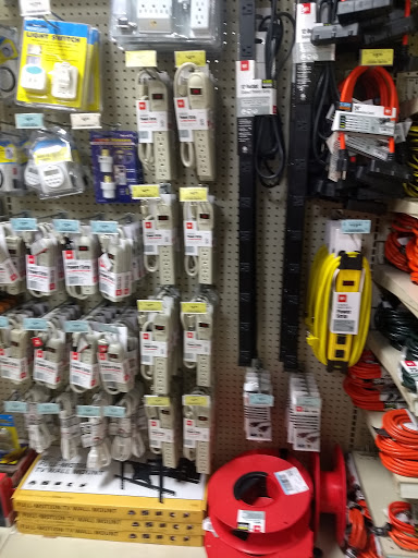 Hardware Store «Harbor Freight Tools», reviews and photos, 4600 Stadium Dr, Kalamazoo, MI 49008, USA