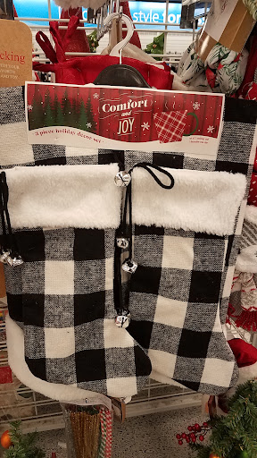 Clothing Store «Ross Dress for Less», reviews and photos, 2000 El Cerrito Plaza, El Cerrito, CA 94530, USA