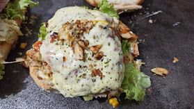 Divino's burger