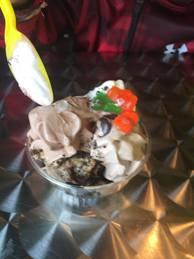 Ice Cream Shop «Cookie Dough Creamery», reviews and photos, 7227 N High St, Worthington, OH 43085, USA