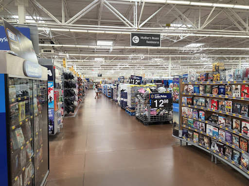 Department Store «Walmart Supercenter», reviews and photos