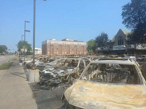 Used Car Dealer «Car Source», reviews and photos, 5821 Sheridan Rd, Kenosha, WI 53140, USA