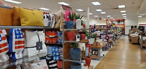 Department Store «T.J. Maxx», reviews and photos, 2700 Wilma Rudolph Blvd, Clarksville, TN 37043, USA