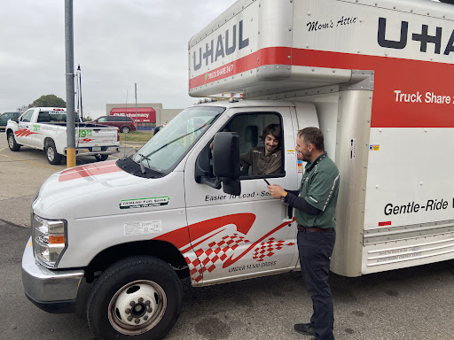 Truck Rental Agency «U-Haul Moving & Storage of Hamilton», reviews and photos, 25 S Erie Blvd, Hamilton, OH 45011, USA