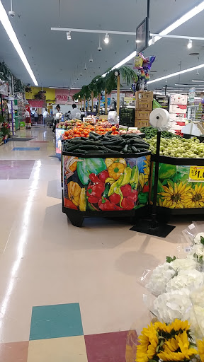 Supermarket «Vallarta Supermarkets», reviews and photos, 600 Bear Mountain Blvd, Arvin, CA 93203, USA