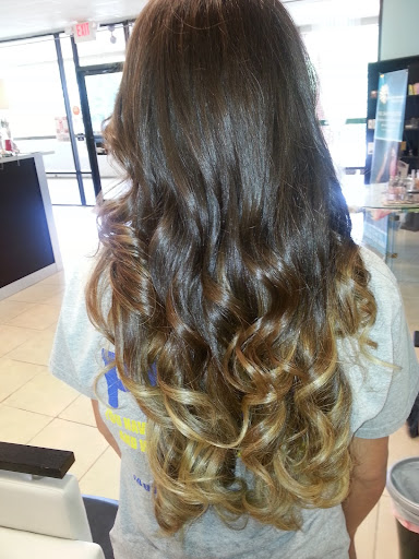 Hair Salon «Glow on main hair salon», reviews and photos, 505 N Main St, Greenville, SC 29601, USA