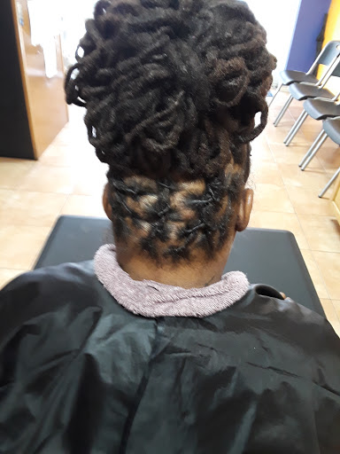 Beauty Salon «J J Hair & Nail Salon Inc», reviews and photos, 4071 NW 34th St, Lauderdale Lakes, FL 33319, USA